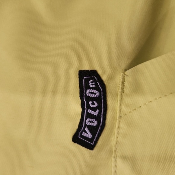 Volcom Light  Jacket - Picture 3 of 7